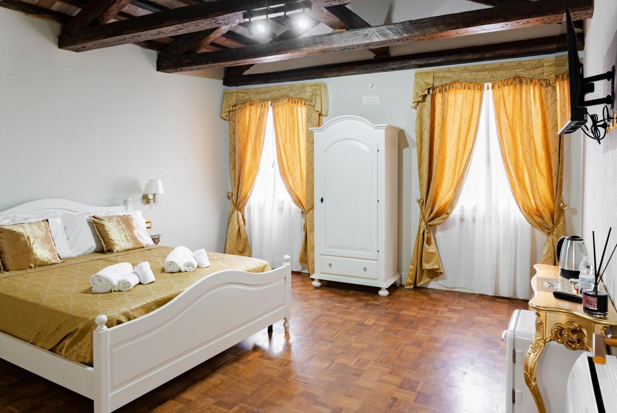 Palazzo Titti Rialto * Venedig