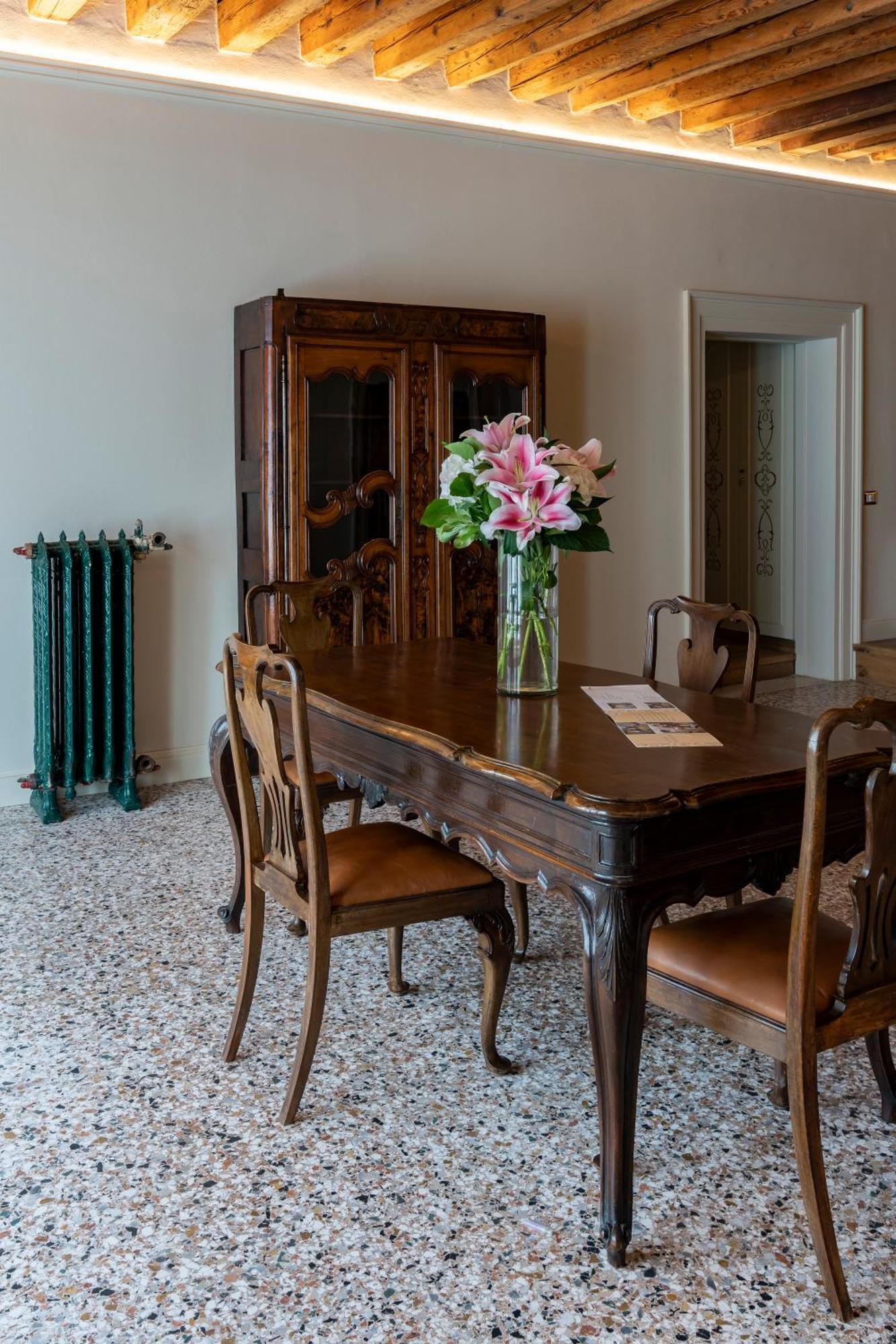 Palazzo Titti Rialto Gasthof *