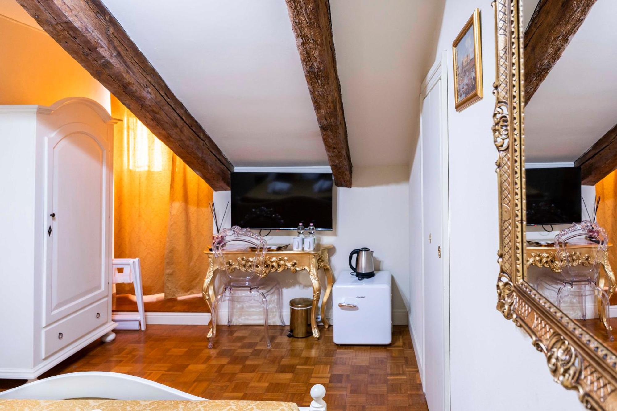 Palazzo Titti Rialto Gasthof Venedig